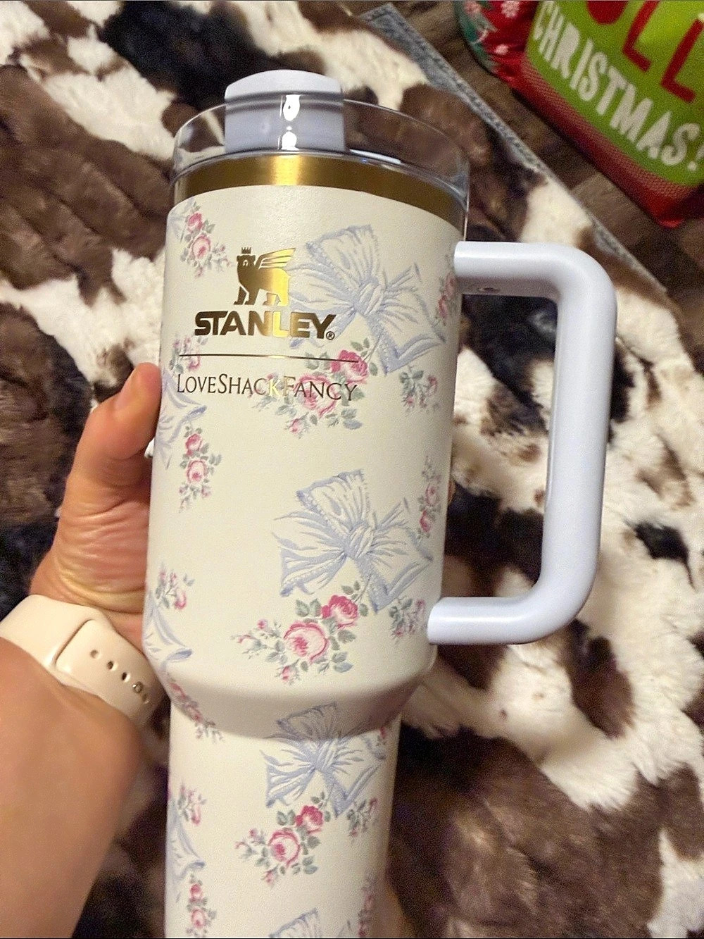Stanley LoveShackFancy Floral Tumbler in Cream & Pink Like New - Picture 4 of 7